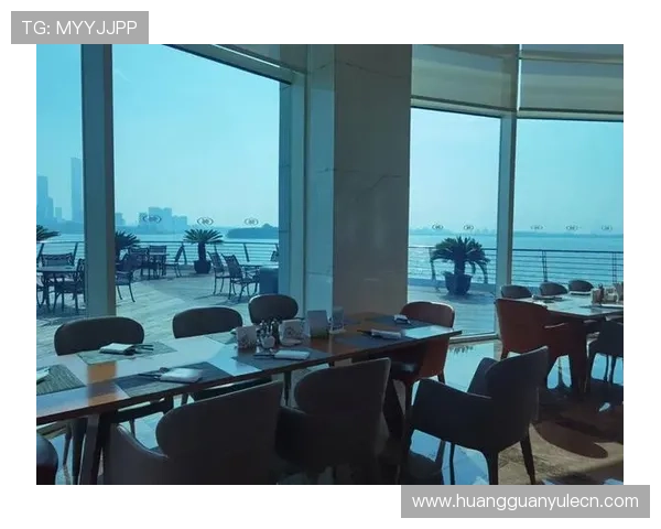 皇冠手机登录版官网免费下载，体验丰富多彩的线上娱乐内容